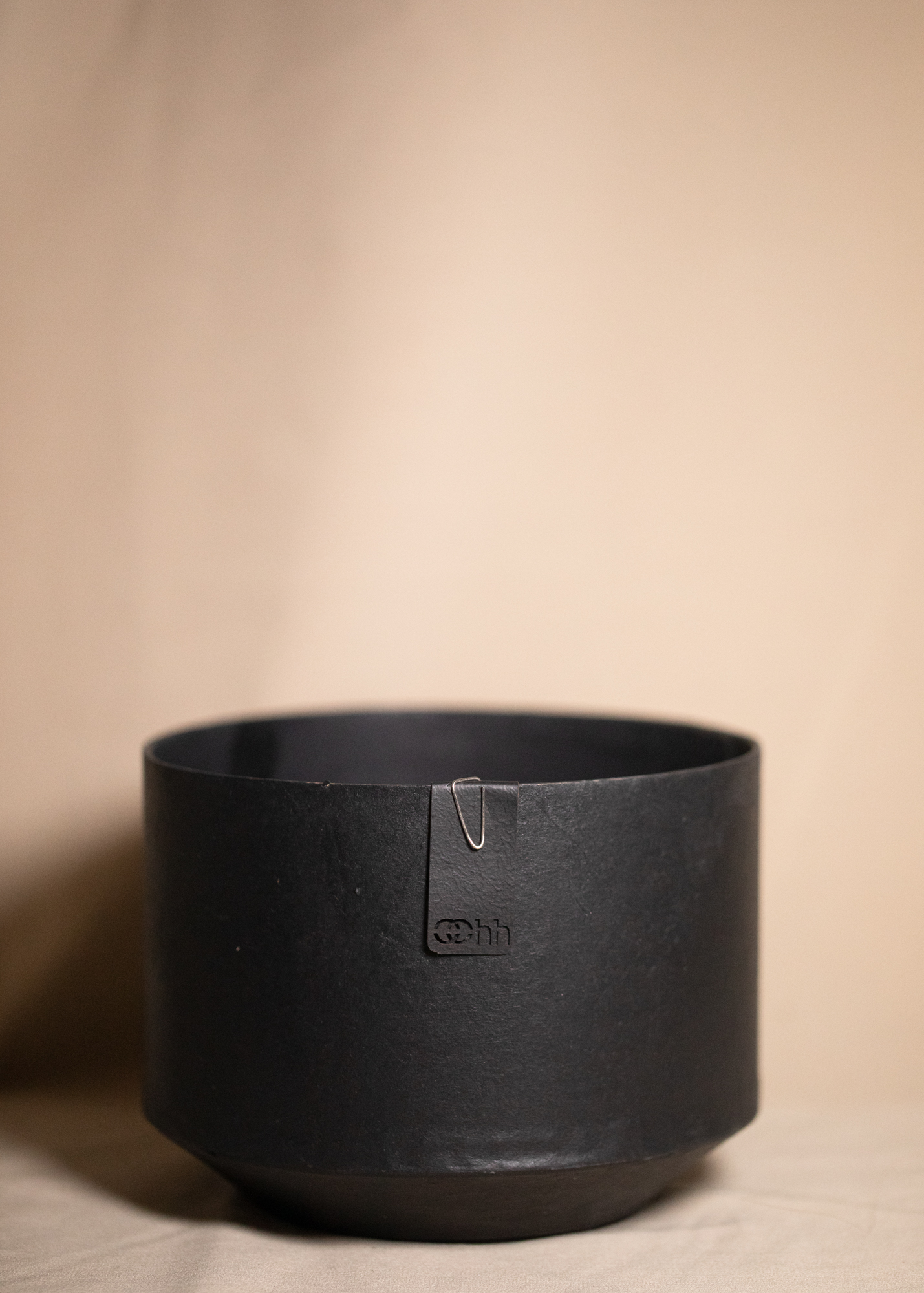 Alba pot, black