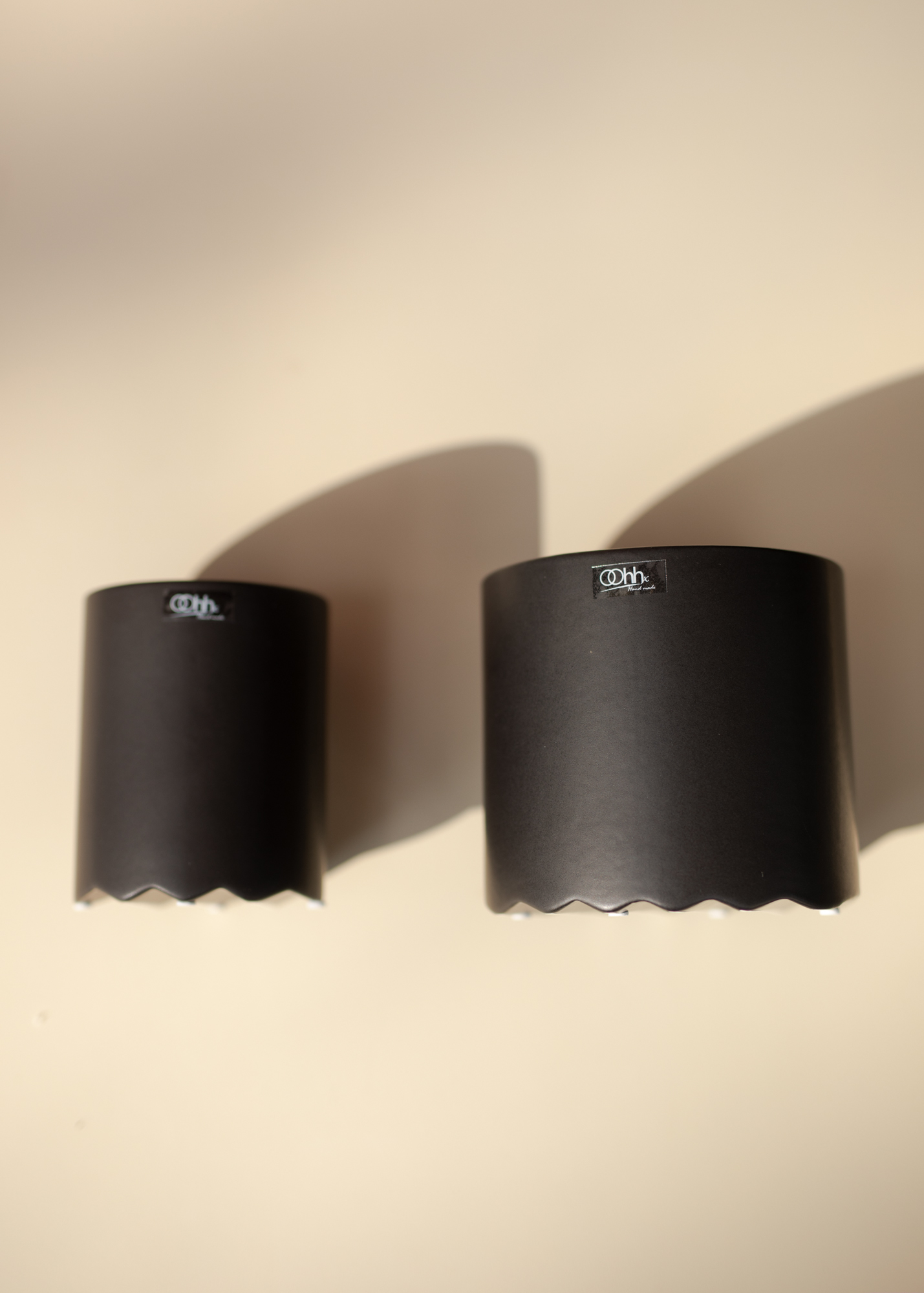 Wave pen holder & pot Wave pen holder & pot