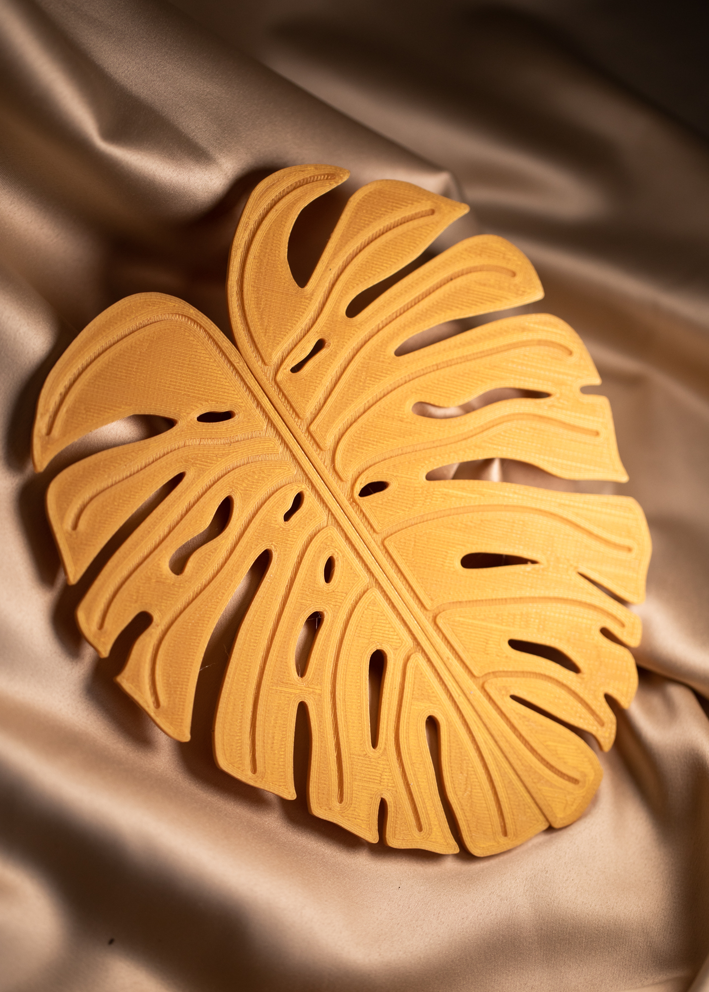 LIMITED EDITION Monstera Türgriff Milsbo gold